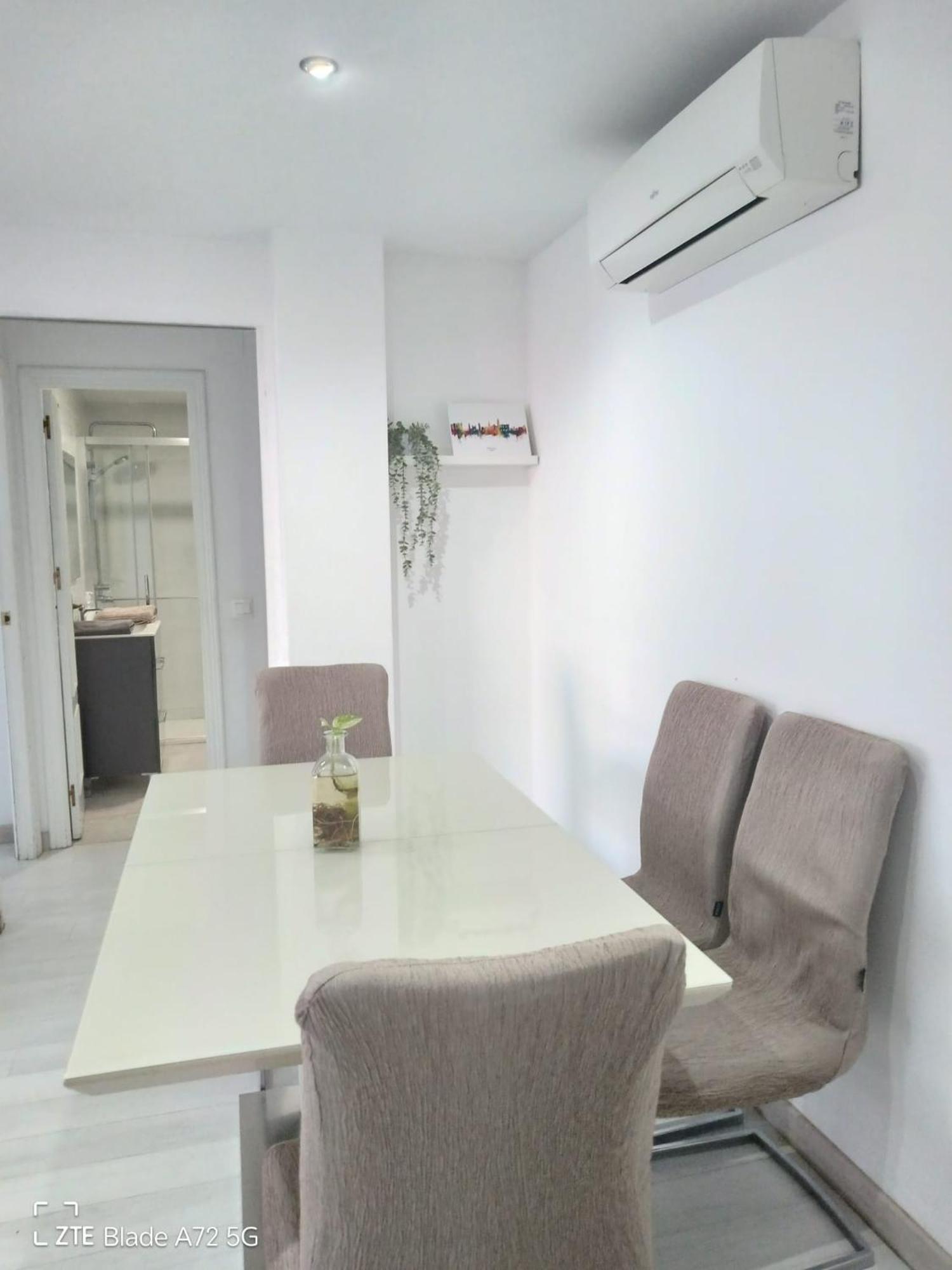 Apartmán Piso Con Parkinprivado Y A10Minutosdelaplayaandando Màlaga Exteriér fotografie